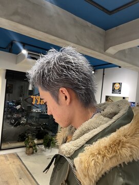 テンダー(Tender) グレーアッシュ×スパイキーショート