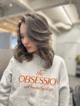 ジーレ(jiire) 外国人風バレイヤージュくすみベージュ