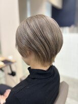 アヴァンス 箕面(AVANCE.)&nbsp;ハンサムショート×白髪ぼかし