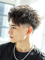 カットもパーマもイケメンパラダイス Men's天王寺 束感ハイフェードショート