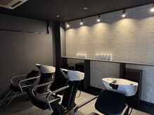 ヘアケアに特化したシャンプーで癒しのひとときを 縮毛矯正/岡山