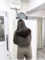 アチェロ(Acero.)&nbsp;韓国風レイヤー×艶髪ダークグレー