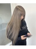 【ミルクティーグレージュ】