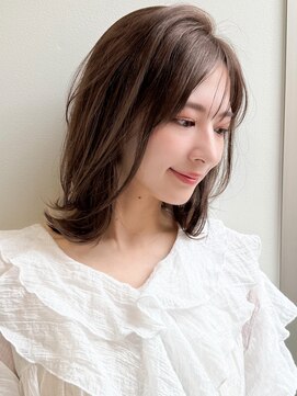 アグノス 青山(Agnos) うるツヤ愛されミルクティーブロンドワンホンレイヤー艶感