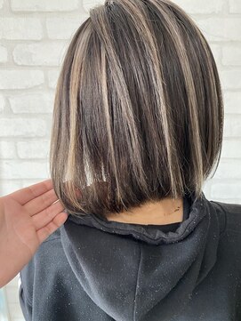 ココテラス(coco terrace) 丸っこいボブにハイライトプラス☆ケアブリーチ/イルミナカラー