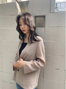 ティラベント 南船場店(tiravento) 韓国ヘア/抜け感ヘア/韓国風パーマ/顔周りカット/10代/20代