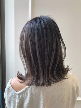 ニューヨークニューヨーク なんば道頓堀店(NYNY) 透明感アッシュブラウン×切りっぱなしボブ