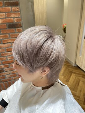 ラ タント(L'attente) ホワイトベージュ