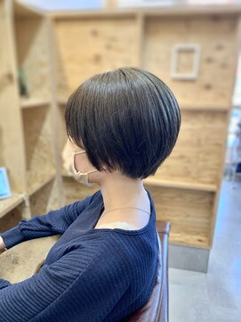 アドラーブル 長岡新保店(adorable) 20代30代40代前下がりストレート大人ボブリップライン