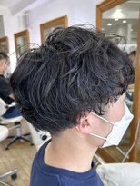 ヘッズ 本八幡店(HEADS)&nbsp;MEN'S HAIR  センターパート　ツイストスパイラル　コンマヘア