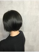 ショートボブ