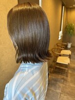 イロハ(iroh)&nbsp;イルミナカラー/ボブ/くびれヘア/やわらかベージュカラー