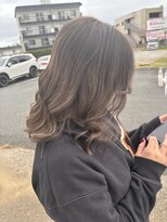 ニド(2do)&nbsp;バレイヤージュ風ベージュカラー