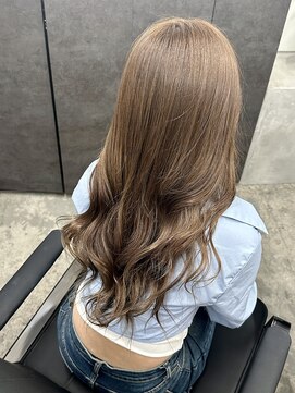 ラヴェ(LAWE.) 明るめベージュ