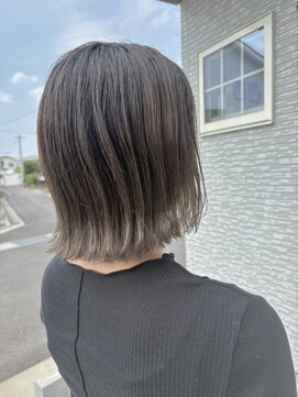 coco hair バレイヤージュ×外はねボブ