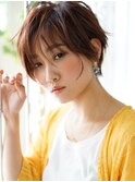動きのある丸みショート/エッジショート/くびれセミディショート