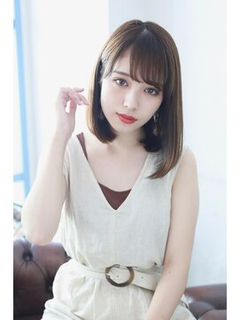 リリー(Lilly) 【Lilly】ココアブラウンが大人かわいい前下がりボブ