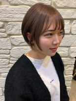 ビーワールド(B WORLD)&nbsp;ラベンダーベージュで柔らかい質感に仕上げたショートボブ