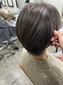 プライズ アイリス 池袋東口店(prize Iris) 白髪ぼかしハイライトイルミナカラー￥16500