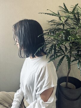 ナル(Nalu) ボブ×オリーブグレージュ