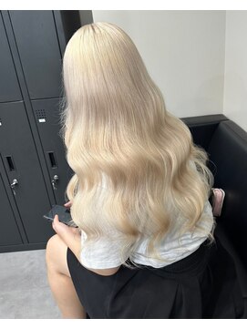 ベレーザ 渋谷(BELEZA) 5508ニュアンスカラー艶髪ハイトーンシルキーベージュ波巻き