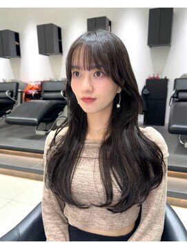 ワン バイ ジエクト(One by The Ect) レイヤーロング似合わせカットフルバング暗髪グレージュ