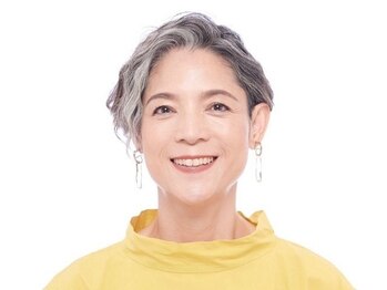 えがお美容室 奈良店の写真/《髪質変化や白髪でのお悩みを解決》細やかな気遣いと丁寧な接客が◎大人女性の魅力溢れるスタイルに♪