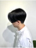 センターパートマッシュ