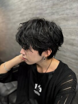 ローグ(ROGUE) 中華シャドウパーマ