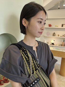 ユー セント(yew scent) タイトボブ×うぶ毛バング