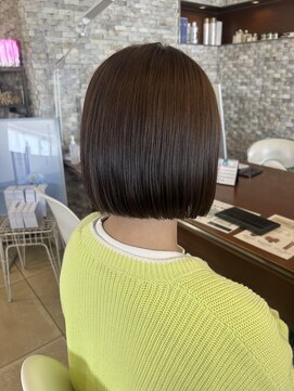 アチーブ ヘア デザイン(achieve hair design) 透明感ナチュラルブラウン切りっぱなしミニボブ20代30代40代