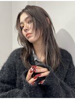 ヌーヴ(Nu:v)&nbsp;ウルフカット