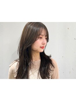 【大通駅3分】伸びてもキレイにまとまるモチの良いカットや、似合わせ前髪/顔周りデザインが高評価の美容院