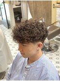 スペインカール　フェード　海外風　メンズパーマ