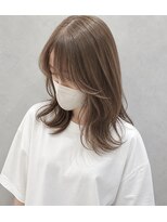 コカ(CoKa)&nbsp;スモーキーベージュ+レイヤースタイル