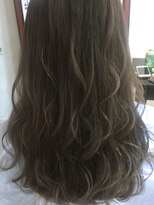 アンス 大阪梅田(ANs.)&nbsp;大人かわいいレイヤースタイル☆透明感シアーアッシュブラウン