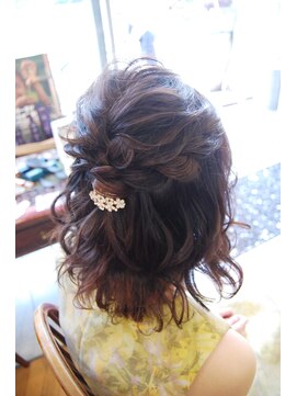 ベル(BELL) こだわり巻きハーフアップ 【BELL桜新町/用賀】