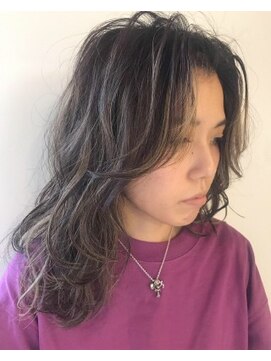 ジーナ(XENA) ミディアムレイヤー