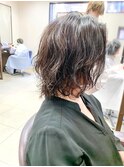 ミディアムパーマスタイル