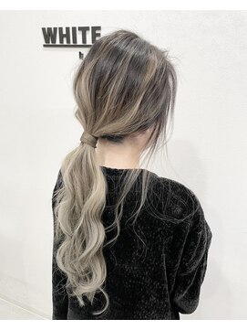 アンダーバーホワイト 西宮店(_WHITE) ホワイトベージュ　バレイヤージュ　ヘアアレンジ