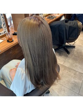 ルララドゥ 艶ミルクティーベージュ