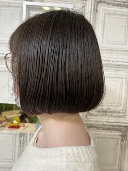 ホッティライクヘア(hottie like hair)の写真/【江南区】オーガニック充実◇白髪を隠すより活かして染める！人気の明るい白髪染め・白髪ぼかしが得意◎