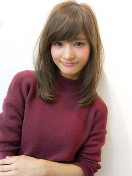 ジーナリア(Xena ria) 姫カットレイヤー/韓国風巻き/くすみベージュ/名駅★88