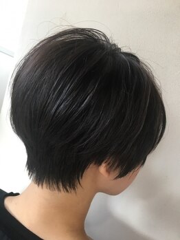 美容室イサ 伏見店(ISA)の写真/【伏見徒歩１分】丁寧なカウンセリングで360°可愛いワタシに♪骨格似合わせカットで垢抜けショートが完成!