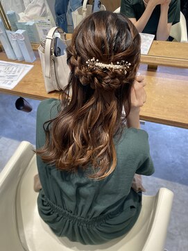 フラム(fulam) ハーフアップアレンジ