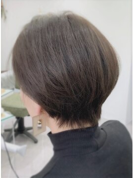 オクユキ(OKUYUKI) 『ショートボブ×暗髪グレーアッシュ』
