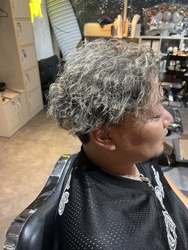 スパークスヘア(Sparks hair) ギャングパーマ！？マフィアパーマ！？顔つきで変わるか笑