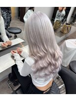 エミーバイモアムー(Emmie byMoremuu) 【RYUKI】ホワイトカラー