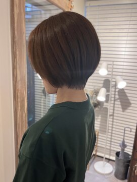 アットティー 金沢八景(at tee...) 大人くびれショート×白髪ぼかしカラー♪