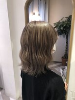 ロンドアベニール 北千住(Lond avenir)&nbsp;ダブルカラーでホワイティベージュカラー　担当namie